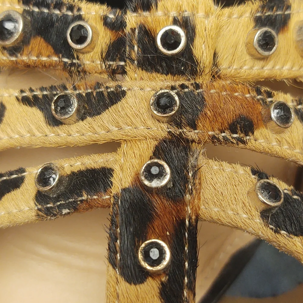 *DONATED 11/1/23* GUC Antonio Melani Heels Size 6.5 - Picture 10 of 10